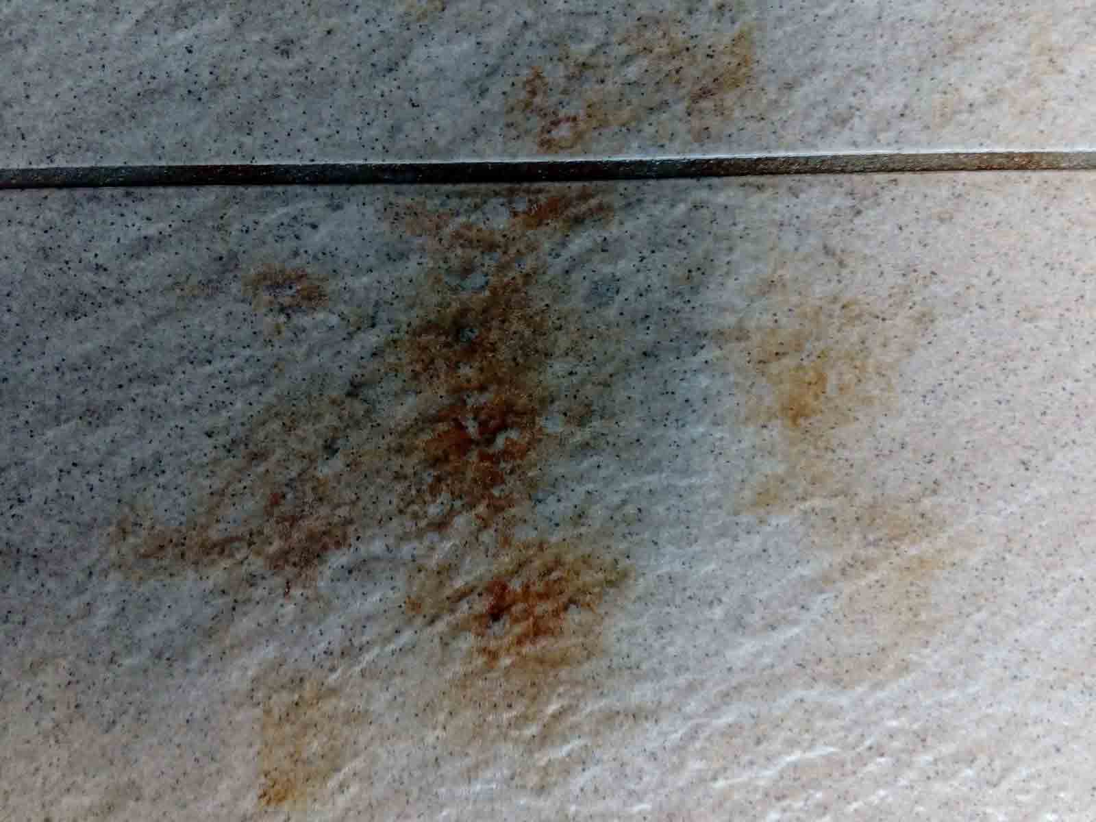 Rostflecken Auf Fliesen Wie Kann Man Am Besten Hartnackige